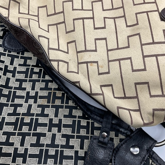 TOMMY HILFIGER BAG BUNDLE - Picture 3 of 11